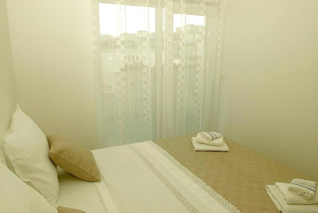 Camino Split - Apartment Near Mall Of สปลิท ภายนอก รูปภาพ